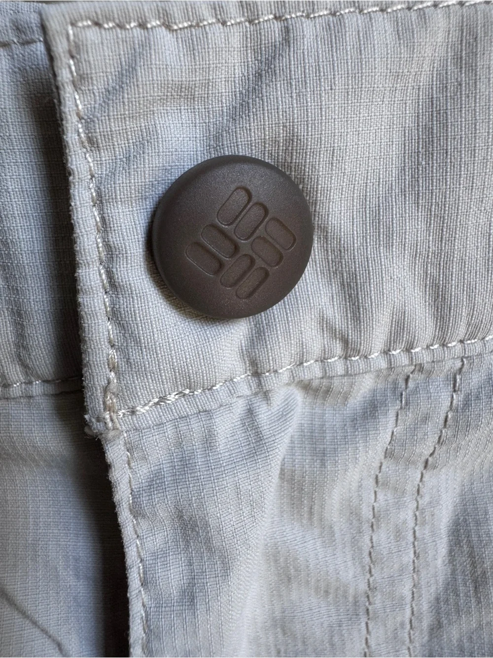 Columbia Field Gear lightweight cargo shorts. XL